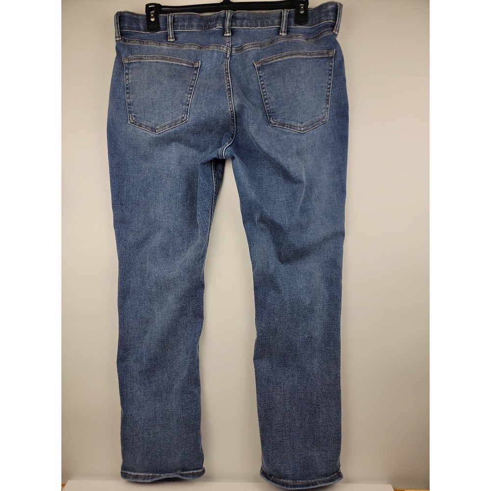 Old Navy Mens Straight Leg Blue Denim Jeans 38x30 Medium Wash Stretch - Picture 2 of 12